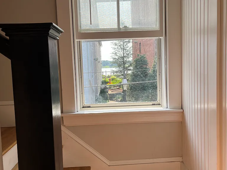 326 Thames St #3 — Photo 16