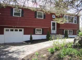 26 Acre Dr, Danbury, CT 06811