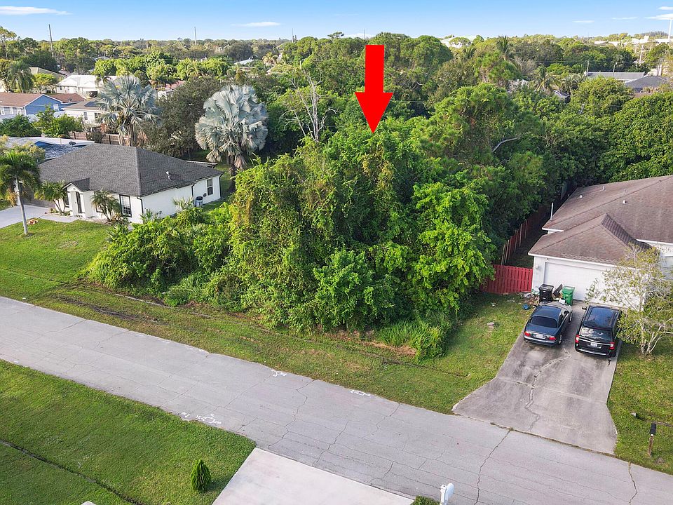 1st image of 2220 SE Glover Street