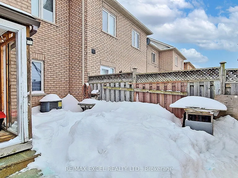24 John Gary Dr — Photo 38