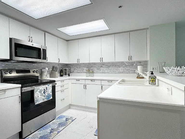 2937 S Atlantic Ave #1108 — Photo 2
