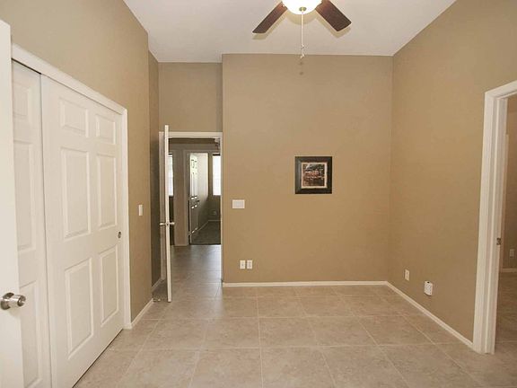 2nd image of 1040 W Longhorn Dr
