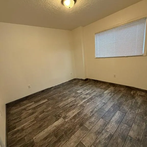 383 2nd Ave — Photo 9