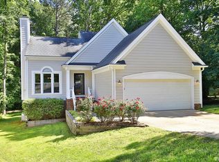112 Appomattox Rd, Cary, NC 27513