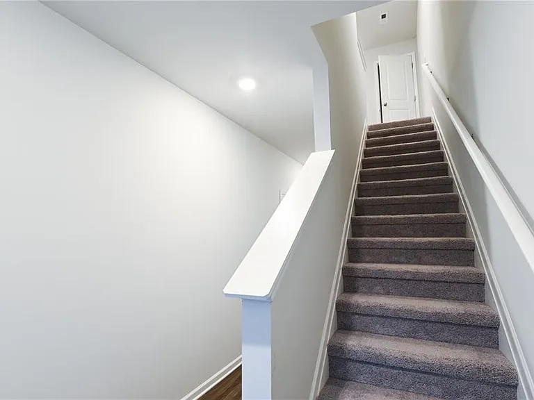 115 Village Green Dr #166 — Photo 14