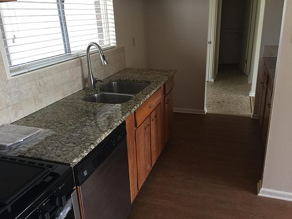 2nd image of 356 Waxwood Ln