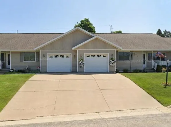205-207 Kings Court, Dodgeville, WI 53533