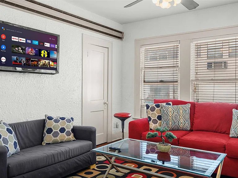 2511 Whitney St #B — Photo 17