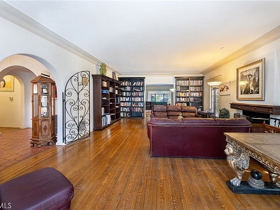 5th image of 3653 Shannon Rd