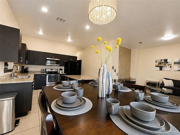 3rd image of 4217 Colbath Ave #430-A