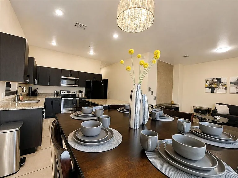 4217 Colbath Ave #430-A — Photo 3