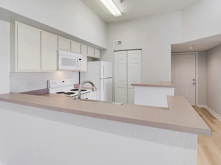 121 SW Palm Dr #306 — Photo 26