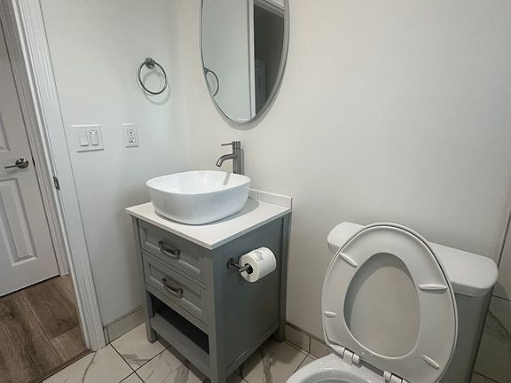5th image of 2411 Seabright Ave