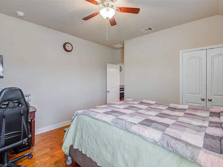 12902 Oak Falls Dr — Photo 44