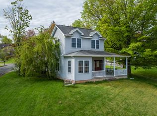 73 Adams St, Agawam, MA 01001