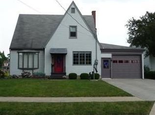 121 Sheffield St, Bellevue, OH 44811