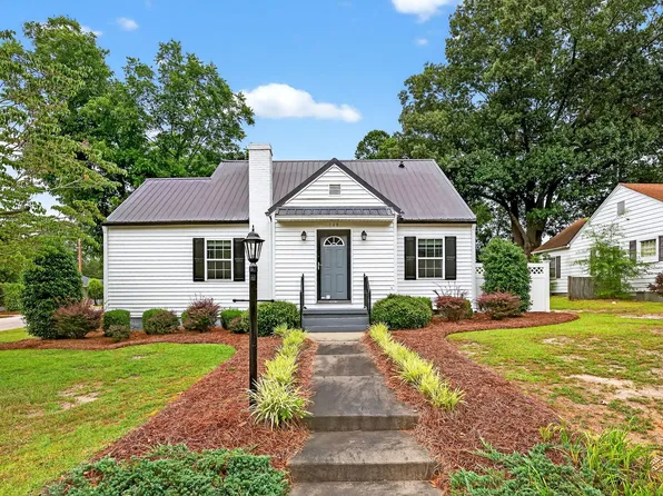 708 W Pope St, Dunn, NC 28334