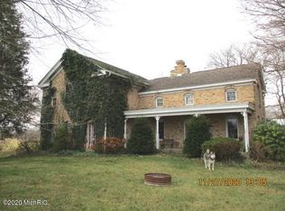 2510 Mayflower Rd, Niles, MI 49120