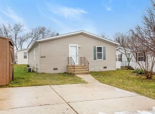 8890 Meadowview Dr, Kalamazoo, MI 49009