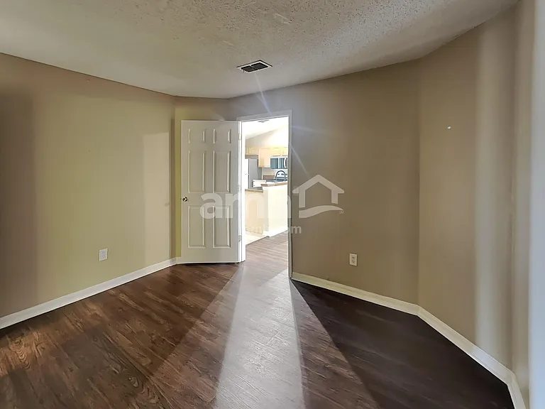 4232 Settlers Ct — Photo 6