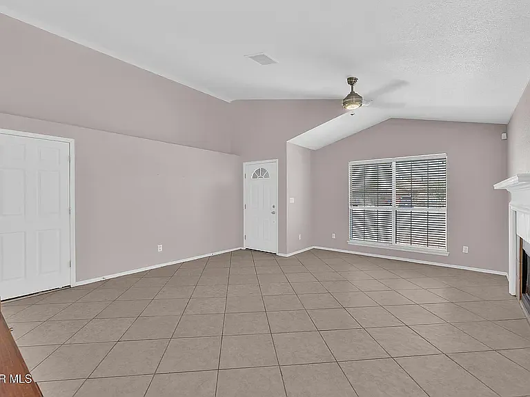 11868 Oak Crossing Dr — Photo 6