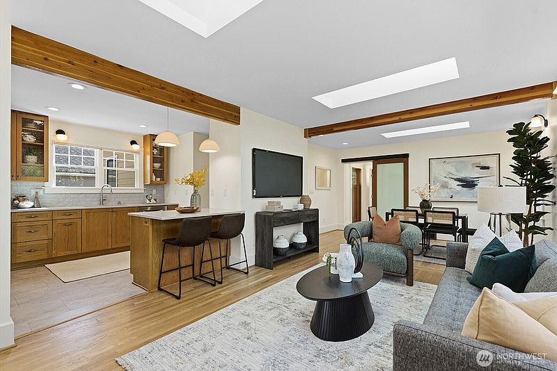 2nd image of 6741 9th Avenue NW