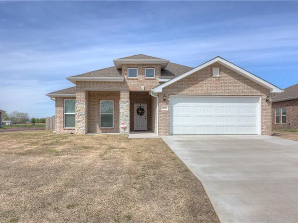 2010 Bogey Ln, Neosho, MO 64850