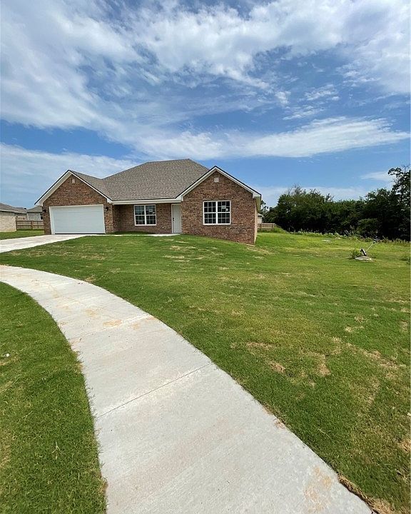 2nd image of 2212 Brown Bear Ln