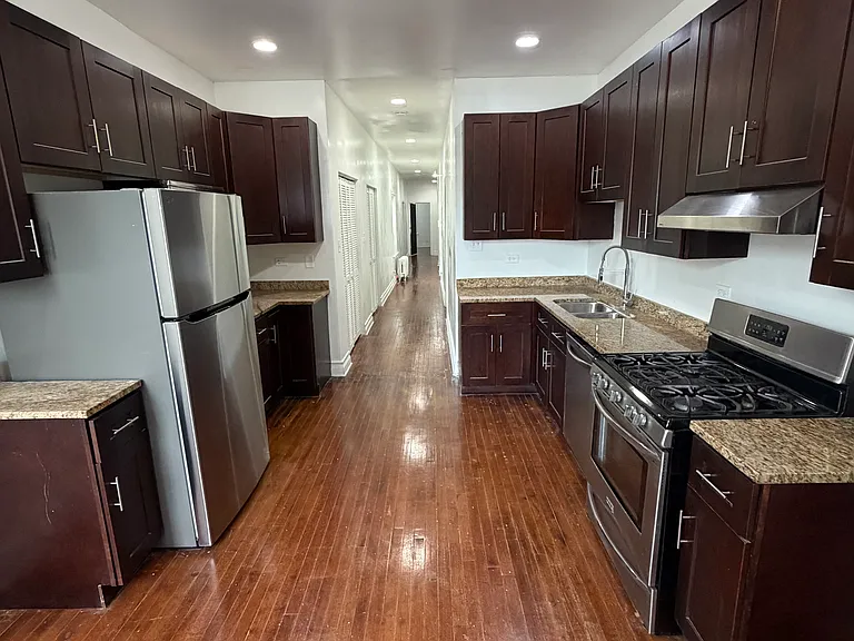 1325 S Independence Blvd #2 — Photo 14