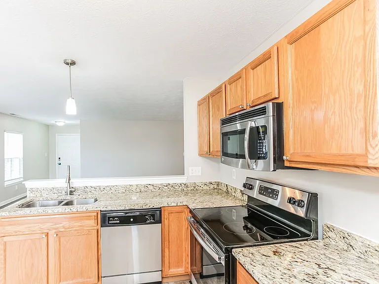 1277 Silver Ridge Ln — Photo 7