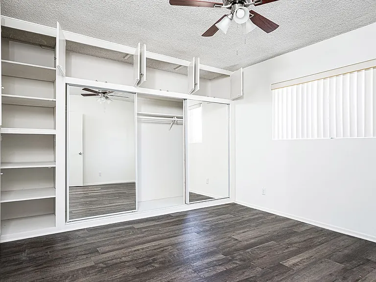 1268 Mariposa St — Photo 28