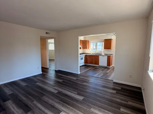 985 30th Ave, 985 30th Ave APT 3, Santa Cruz, CA 95062