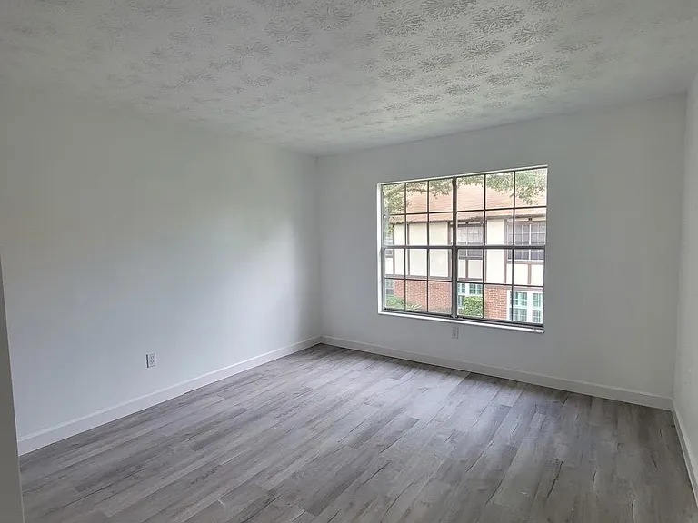 5329 Hansel Ave #B-4 — Photo 13