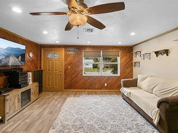 4th image of 8085 53rd Way N