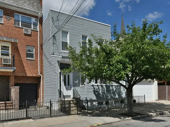 68-12 62nd Street, Ridgewood, NY 11385