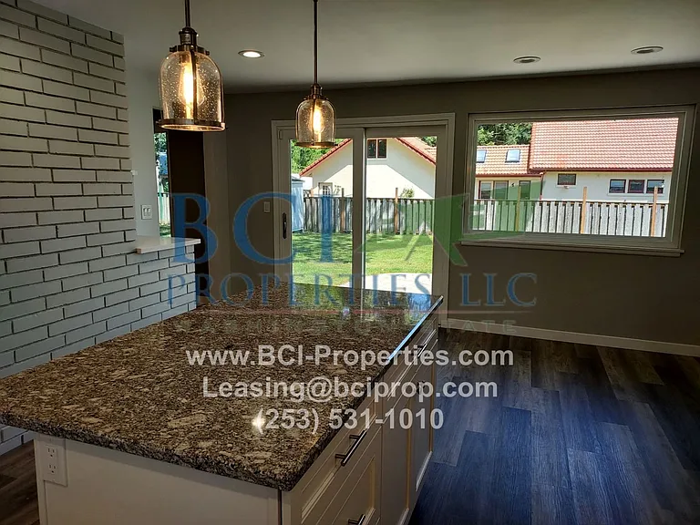 8811 Forest Ave SW — Photo 30