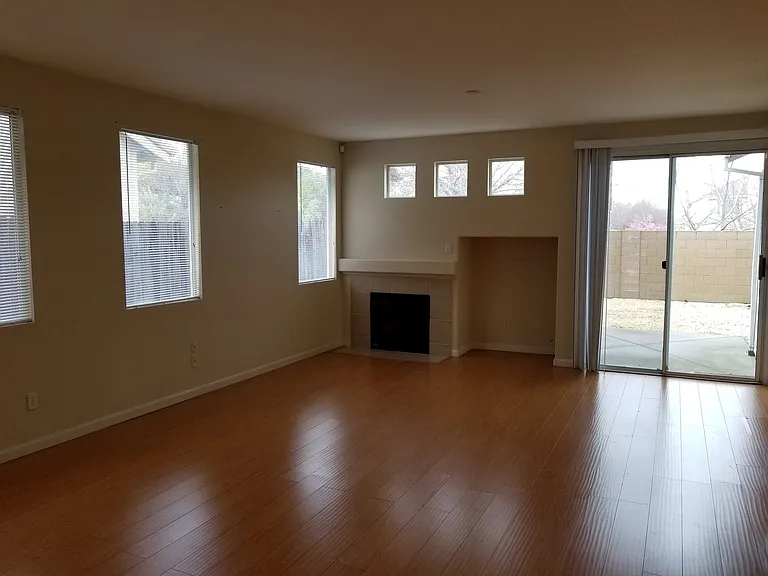 2756 Red Clover Way — Photo 4