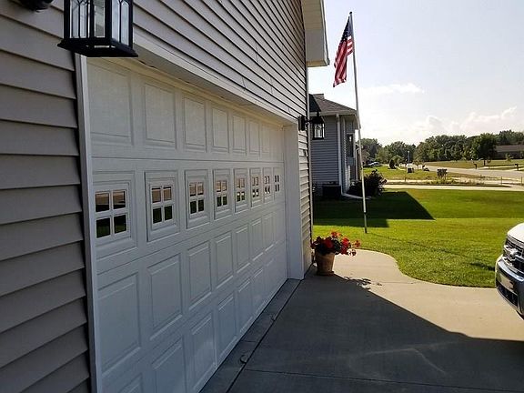 3rd image of 1526 Batson Pl