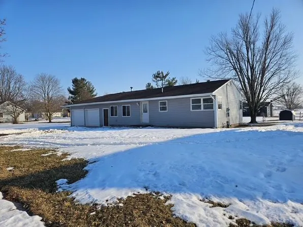 413 W Center St, Waldron, MI 49288