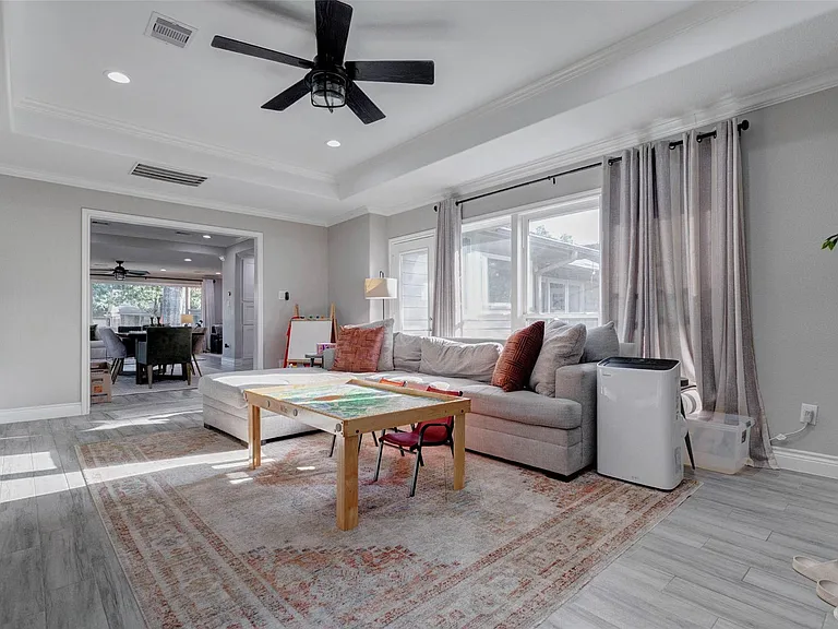 3711 Linkview Dr — Photo 13