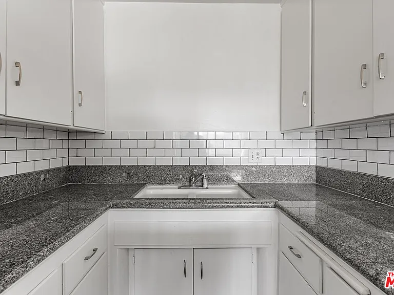 1428 11th St #10 — Photo 14