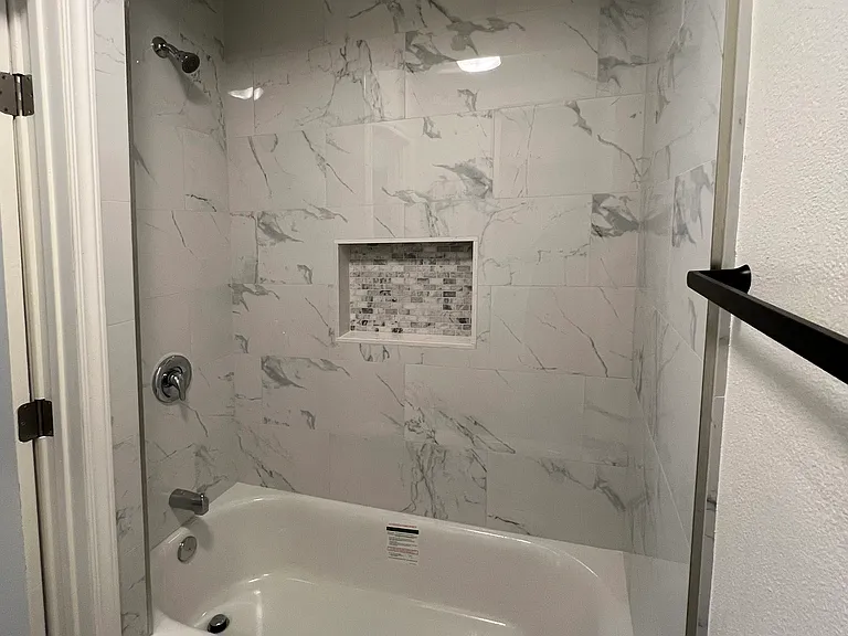 1823 Gardenia Ave #A — Photo 7