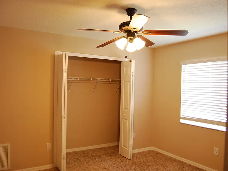 18105 Canal Pointe St — Photo 18