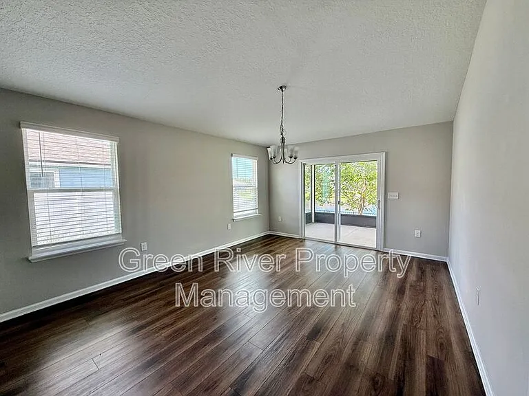 278 Pickett Dr — Photo 31
