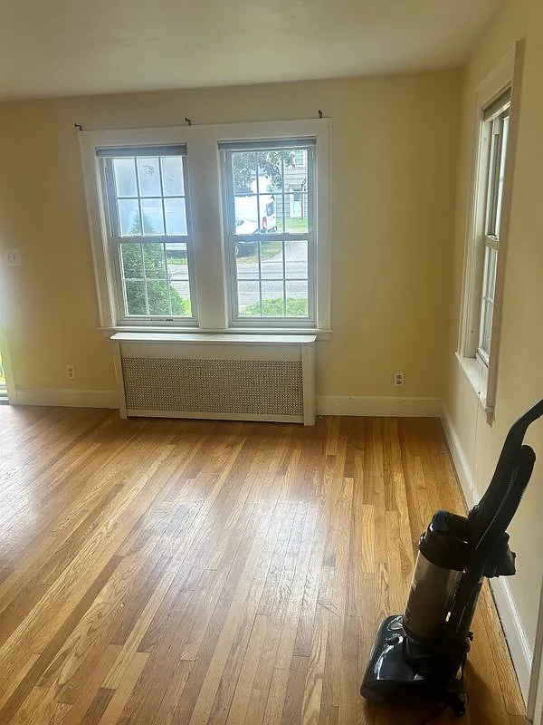 2 bed, 1.0 bath, 762 sqft, $2,700 — Photo 3