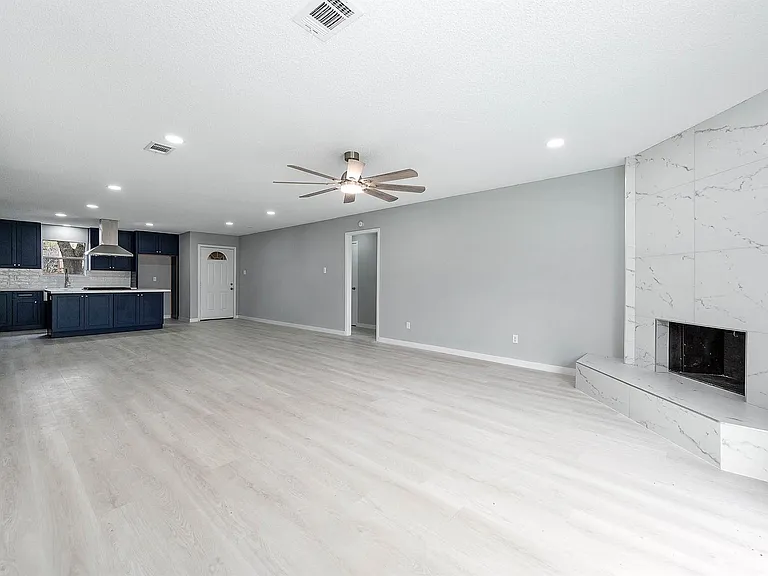 3610 Brier Gardens Dr — Photo 12