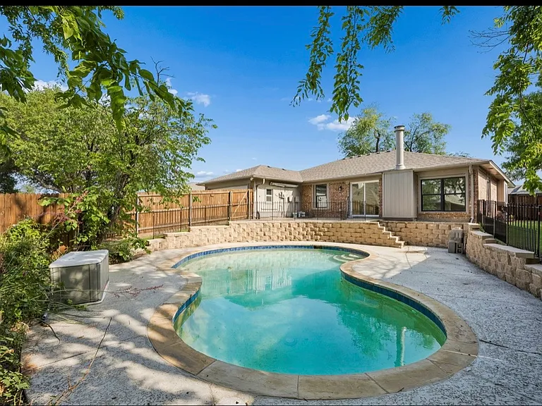 913 Filmore Dr — Photo 39