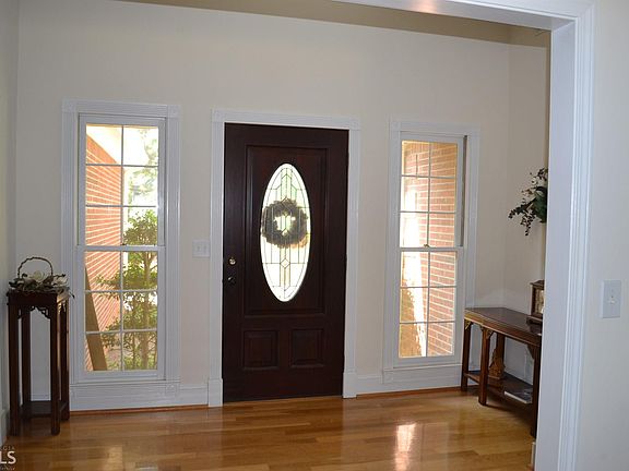 4th image of 2765 Southpark Blvd SW