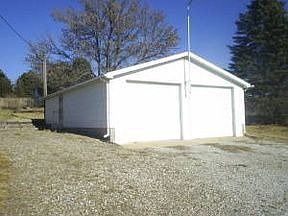 3rd image of 17617 420th St