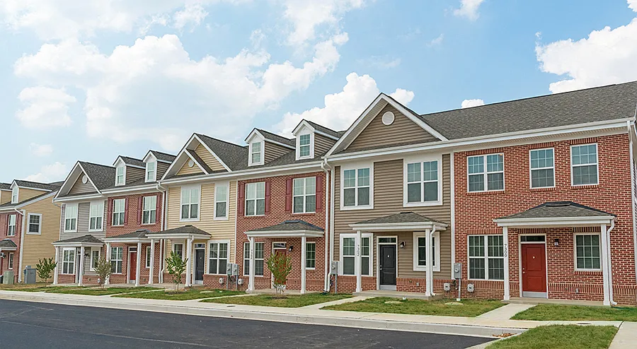 Towns at Woodfield — Photo 3